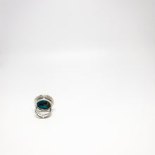 Load image into Gallery viewer, Roman Goddess Ring in Round : Sterling Silver