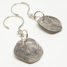 Load image into Gallery viewer, Kanso Disc Earrings - Sterling Silver
