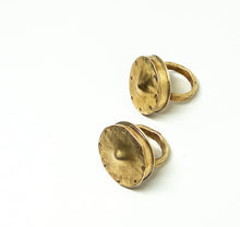 Load image into Gallery viewer, Ancient Circles Hollowform Ring
